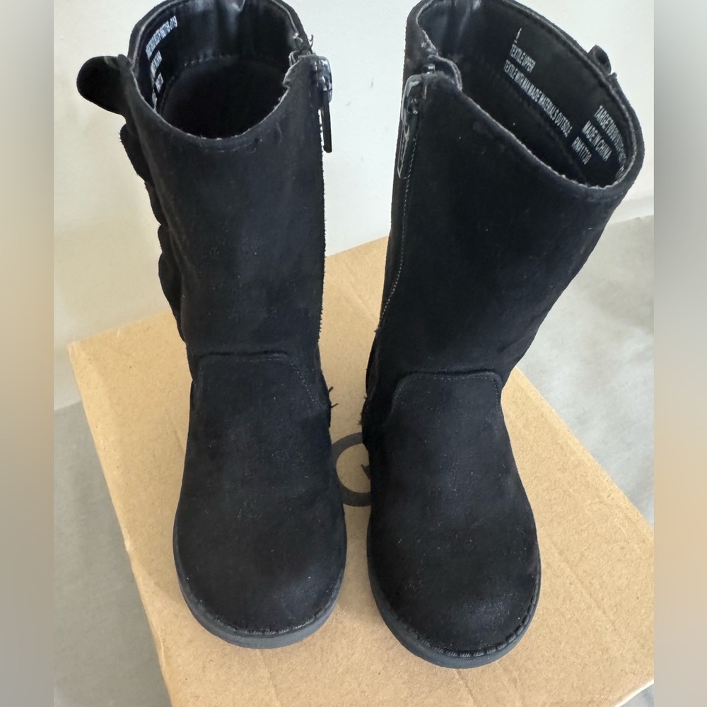 Girls black Cat & Jack boots
